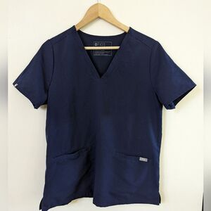Figs Casma 3 pocket scrub top navy blue M Medium